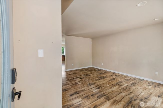 932 Tipsoo Loop N, House other with 3 bedrooms, 3 bathrooms and 2 parking in Rainier WA | Image 15