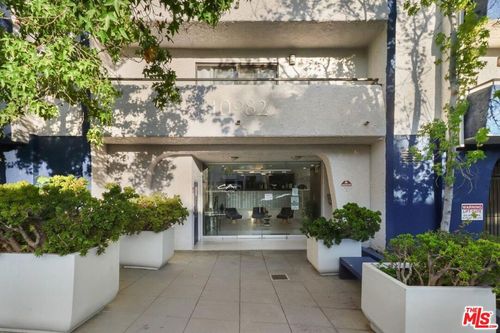 201-10982 Roebling Avenue, Los Angeles, CA, 90024 | Card Image