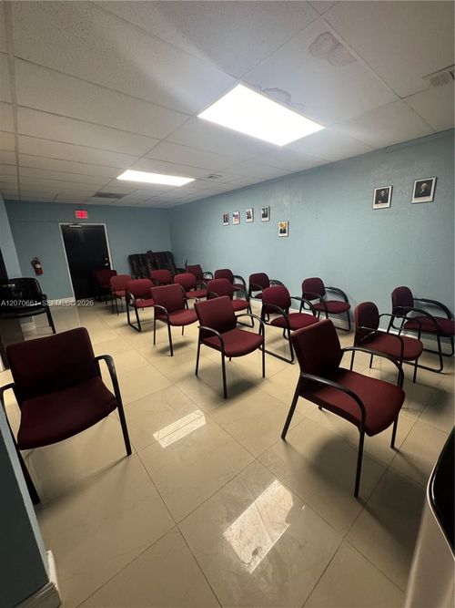 114-99 Nw 183rd St, MIAMI GARDENS, FL, 33169-4502 | Card Image