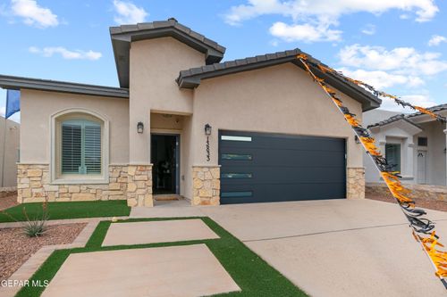 13833 Paseo Bosque Ave, Horizon City, TX, 79928-8464 | Card Image