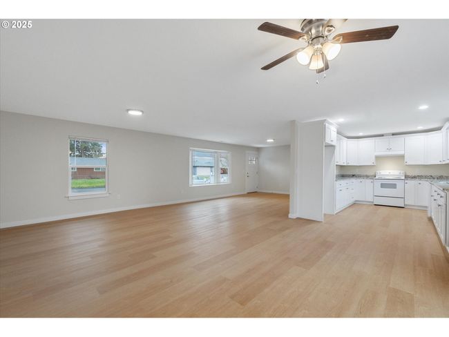 2225 48 Th Ave, House other with 3 bedrooms, 2 bathrooms and 4 parking in Longview WA | Image 8