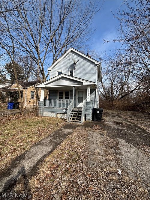 3919 E 99th St, Cleveland, OH, 44105-4054 | Card Image
