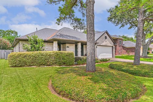 5106 Glenpark Dr, La Porte, TX, 77571-2898 | Card Image