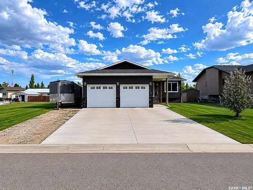 364 8th Avenue W, Unity, SK, S0K4L0 | Card Image