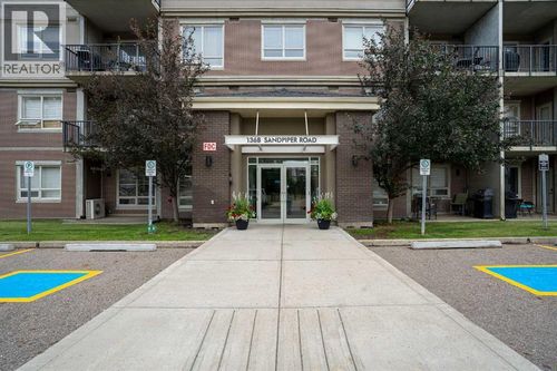 136 Sandpiper Rd, Fort Mcmurray, AB, T9K | Card Image