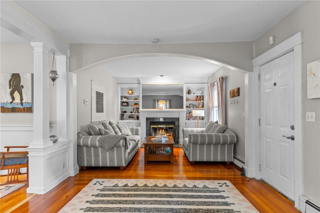 Hayward St, Cranston, RI 02910