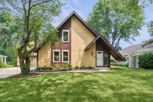 1539 Foxhill Rd, Naperville, IL, 60563-2104 | Card Image