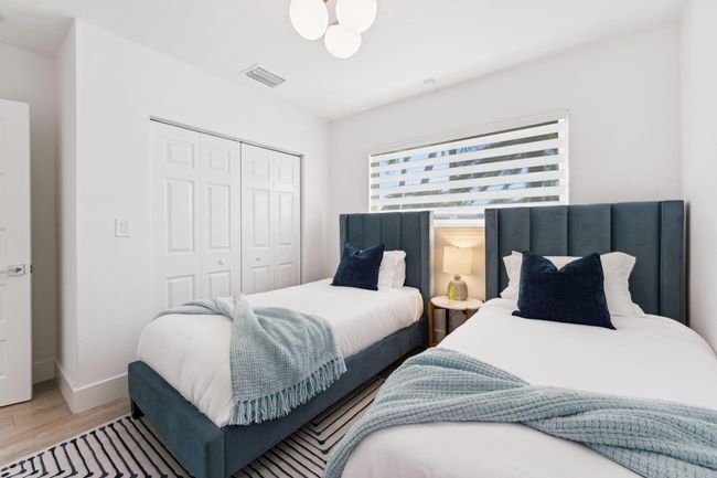 2205 Ne 30 Th St, House other with 3 bedrooms, 2 bathrooms and null parking in Lighthouse Point FL | Image 56