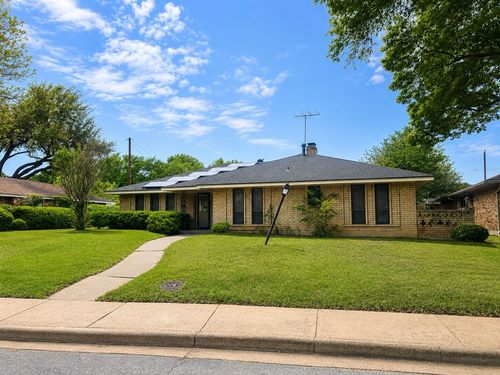 2147 Oak Valley Lane, Dallas, TX, 75232 | Card Image