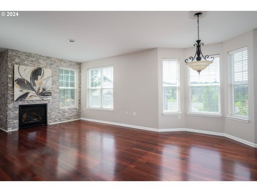 2395 Snowberry Ridge Ct, West Linn, OR, 97068-5188 | Card Image