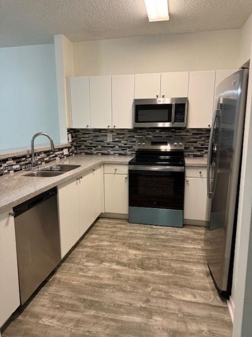 2217-2217 Se 23rd Ave, Homestead, FL, 33035-1909 | Card Image