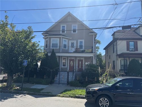82 Sumter St, Providence, RI, 02907-1916 | Card Image