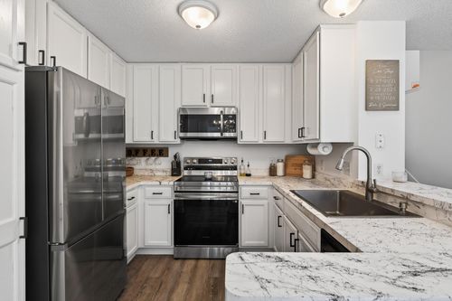 4905 Bluff Heights Trl Se, Prior Lake, MN, 55372-3060 | Card Image