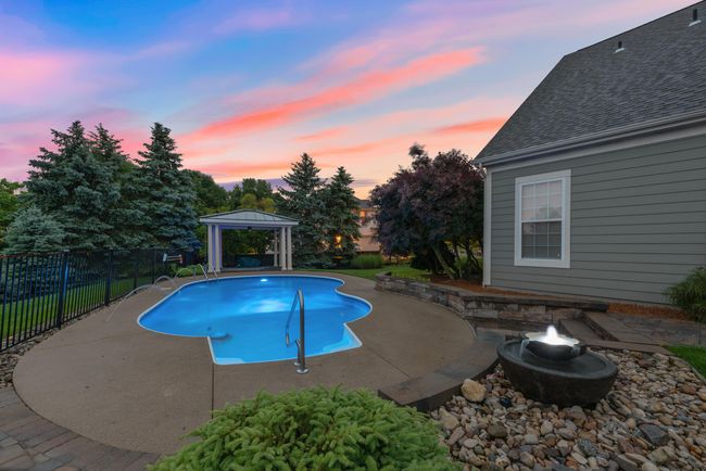 6655 Baronscourt Loop, House other with 3 bedrooms, 3 bathrooms and null parking in Dublin OH | Image 44