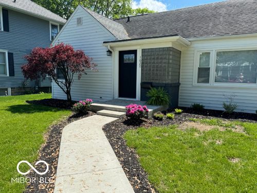 1027 W Maple St, Kokomo, IN, 46901-5271 | Card Image