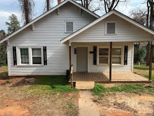 418 Orchard St, Wadesboro, NC, 28170-2650 | Card Image