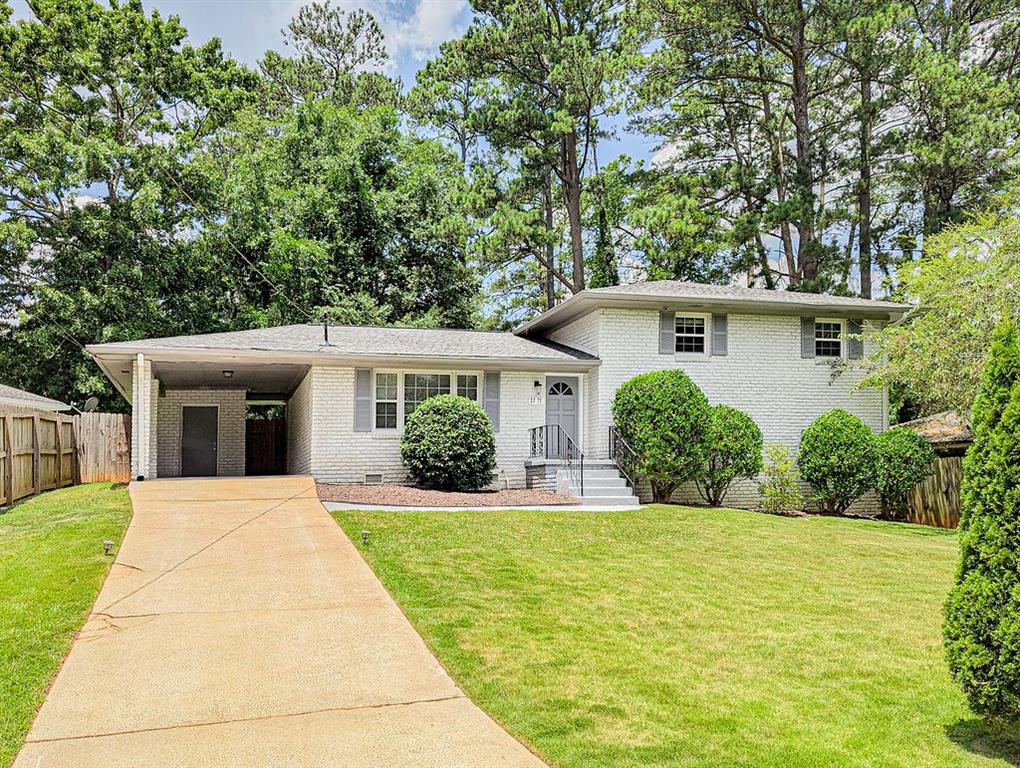 Colleen Ct, Decatur, GA 30032