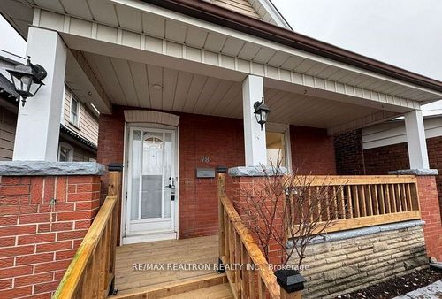 78 Portland St, Etobicoke, ON, M8Y1A7 | Card Image