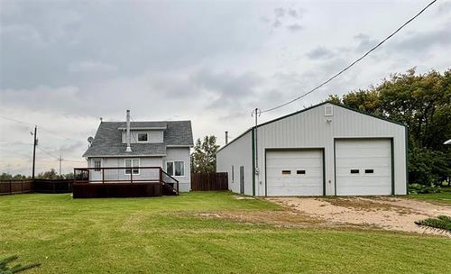 223 Gordon Ave, Elm Creek, MB, R0G0A6 | Card Image