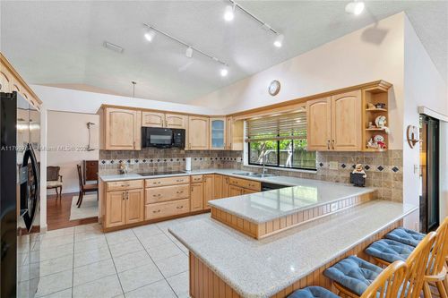15827 Waverly Mnr, Davie, FL, 33331-3466 | Card Image