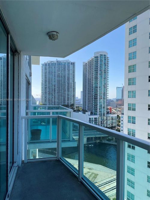 1109-41 Se 5th St, Miami, FL, 33131-2529 | Card Image