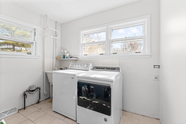 3047 Olive Rd, House other with 2 bedrooms, 1 bathrooms and 2 parking in Homewood IL | Image 12