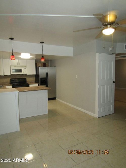 b-303-21622 N 23rd Ave, Phoenix, AZ, 85027-2563 | Card Image