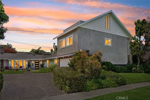 11721 Norgrove Lane, Rossmoor, CA, 90720 | Card Image