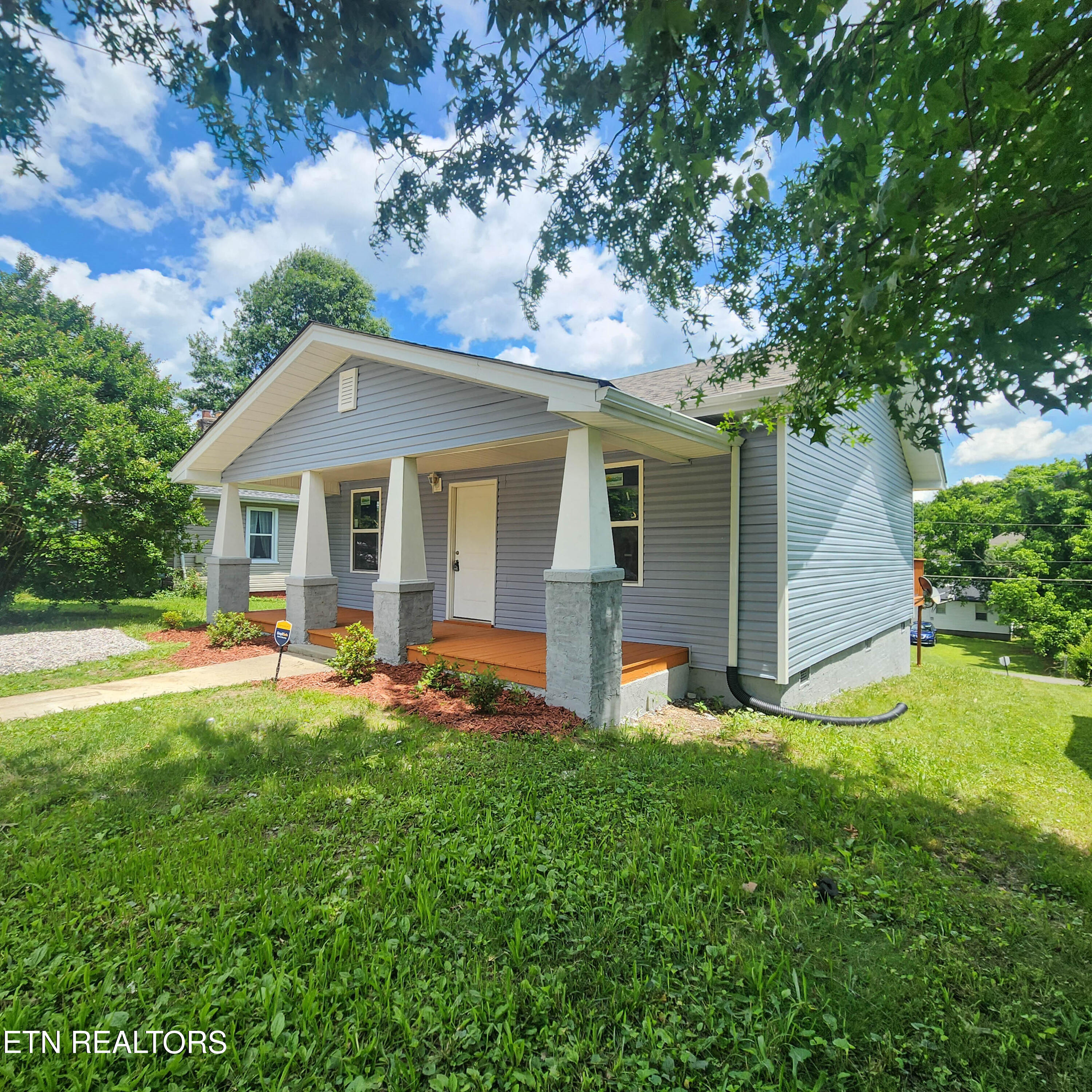 Tarleton Ave, Knoxville, TN 37914