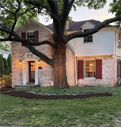 557 Hathaway Rd, Oakwood, OH, 45419-3919 | Card Image