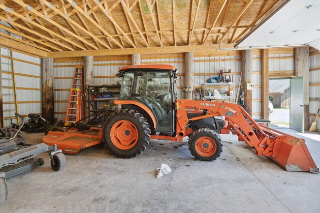 Pole Barn with equipment included | Image 54