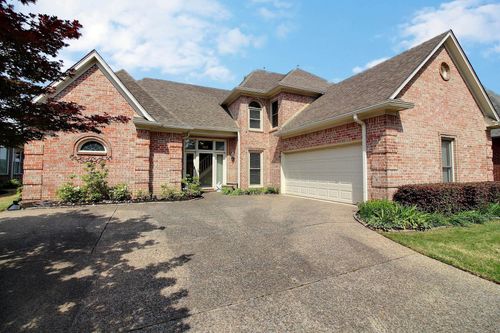 665 Warwick Oaks Ln W, Collierville, TN, 38017-7333 | Card Image
