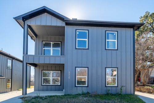 2510 Oxford St, Fort Worth, TX, 76106-7548 | Card Image