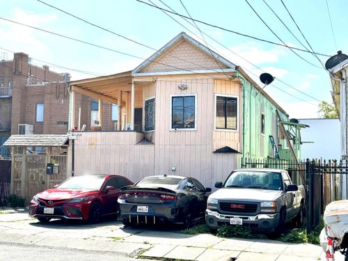 1434 89th Avenue, Oakland, CA, 94621 | Card Image