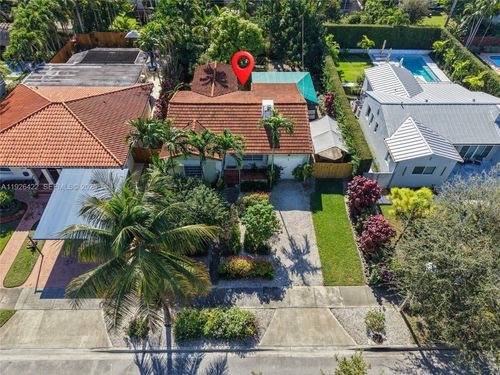 2460 Sw 24th St, Miami, FL, 33145-3618 | Card Image