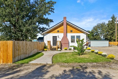 803 E Curtis Ave, Parma, ID, 83660 | Card Image