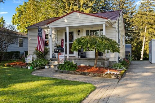 394 Long Street, Amherst, OH, 44001 | Card Image