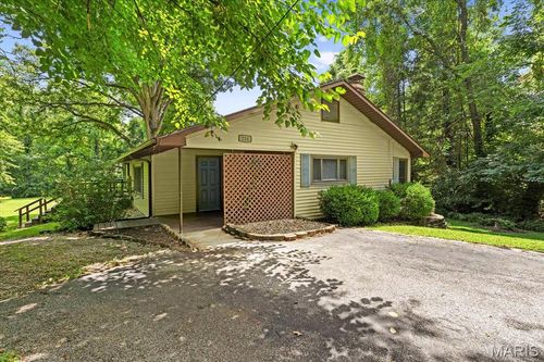 226 Linden Dr, Shiloh, IL, 62221-4416 | Card Image