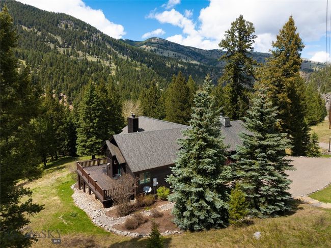 250 Petes Way, House other with 3 bedrooms, 3 bathrooms and null parking in Gallatin Gateway MT | Image 5