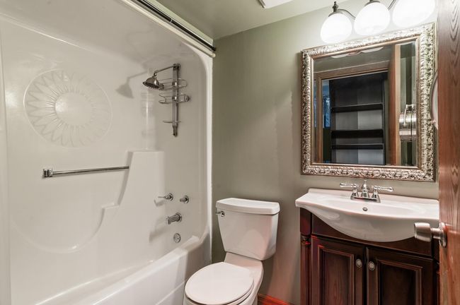Lower level full bath. | Image 27
