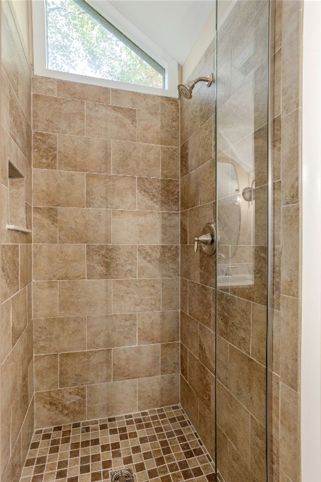 19 Indian Falls Way, House other with 3 bedrooms, 3 bathrooms and null parking in Lake Toxaway NC | Image 38
