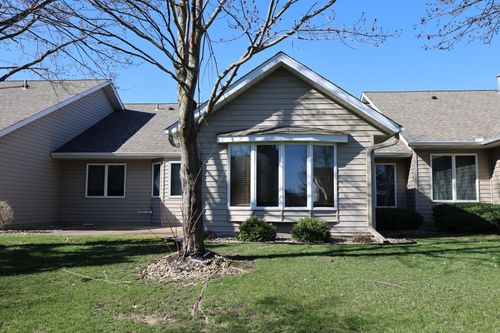 611 Cherrywood Ct, Red Wing, MN, 55066-3564 | Card Image