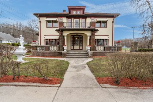 177 High St, Westerly, RI, 02891-1718 | Card Image