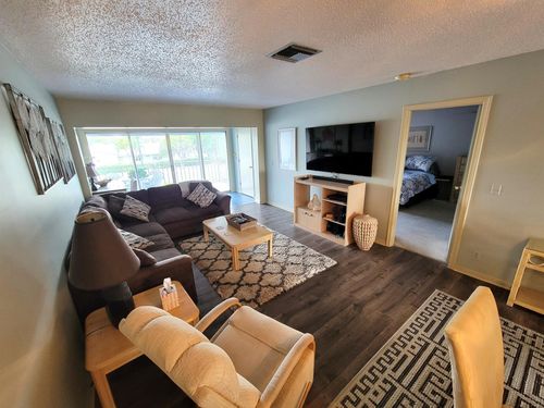 apt-202-2401 Del Aire Blvd, Delray Beach, FL, 33445-5962 | Card Image