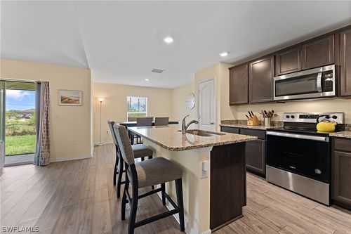 250 Lisette St, FORT MYERS, FL, 33913-7216 | Card Image