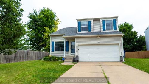 3105 Jason Cir, Bellevue, NE, 68123-2286 | Card Image