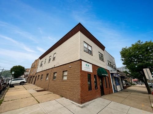 2a-925 Broadway, Bayonne, NJ, 07002-3088 | Card Image
