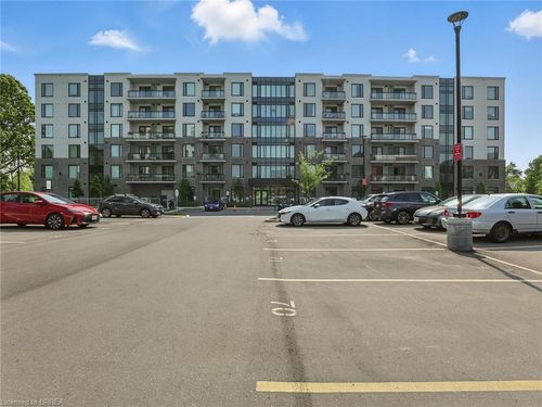 411-103 Roger St, Waterloo, ON, N2J0G2 | Card Image
