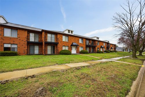 apt-19-830 Kerry Ln Se, Cedar Rapids, IA, 52403-4529 | Card Image