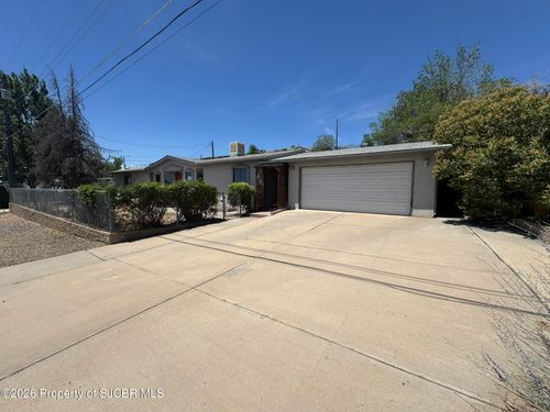 6101 Marseille Blvd, Farmington, NM, 87402-2925 | Card Image